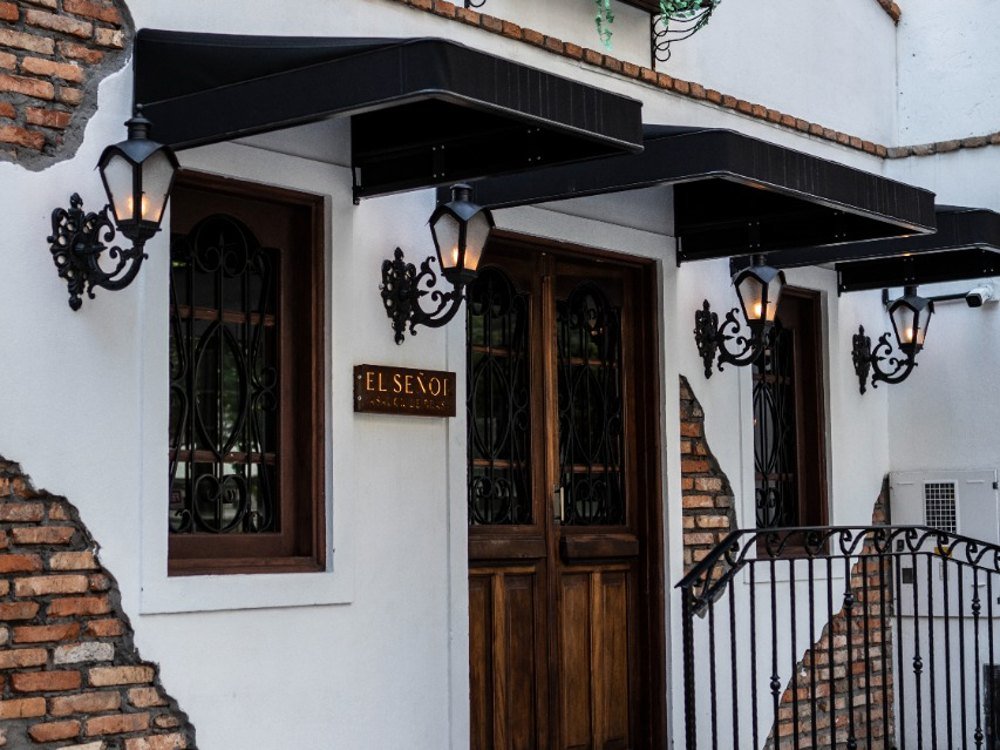 Fachada do El Señor Asador de Brasa